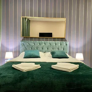 Hedone Luxury 3 With Free Parking , Pula Kroatien